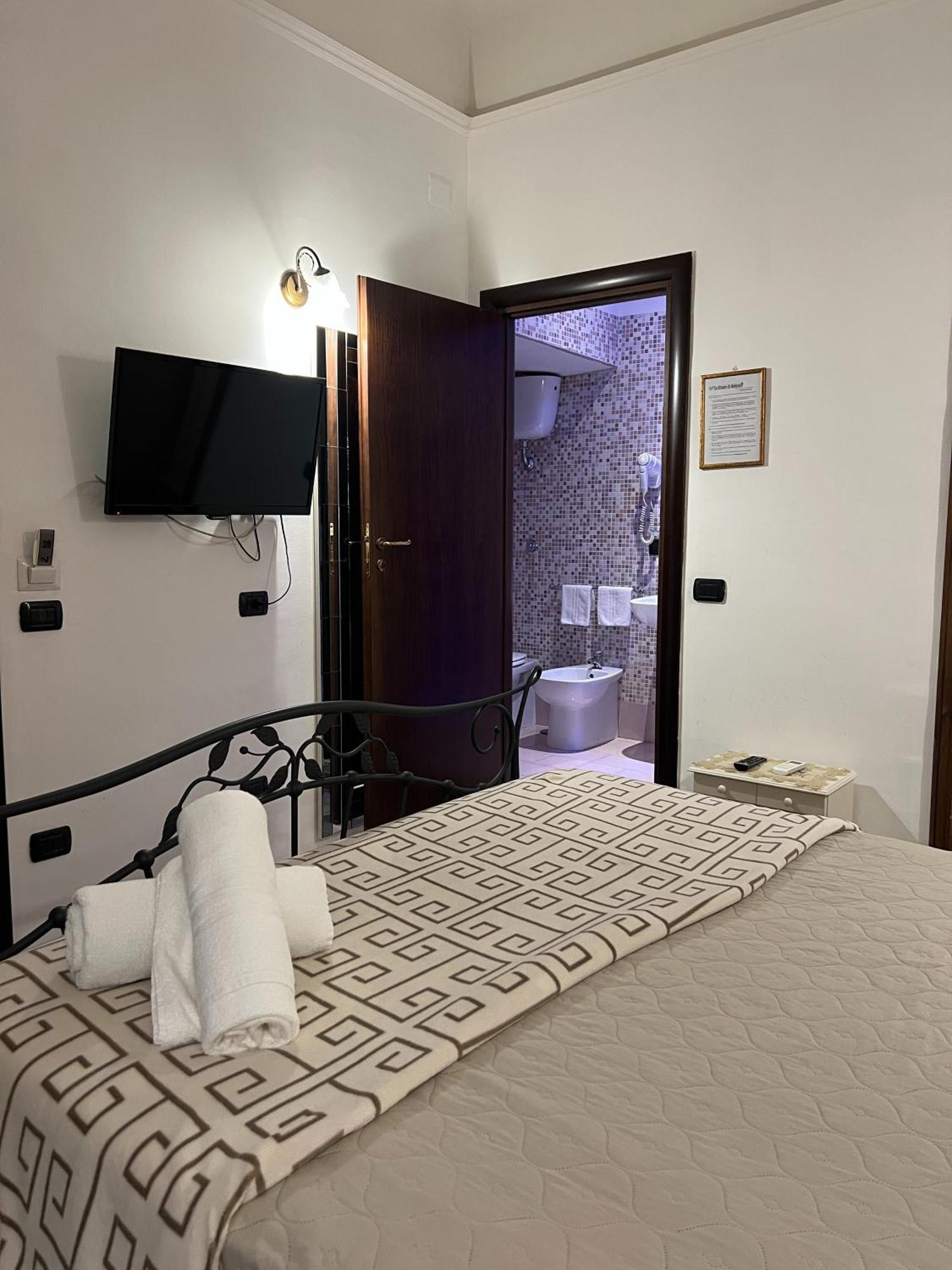 B&B La Dimora Di Nettuno Neapel Exterior foto